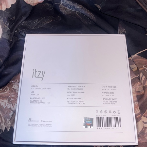 Itzy official light ring by JYP Entertainment kpop - Picture 5 of 7
